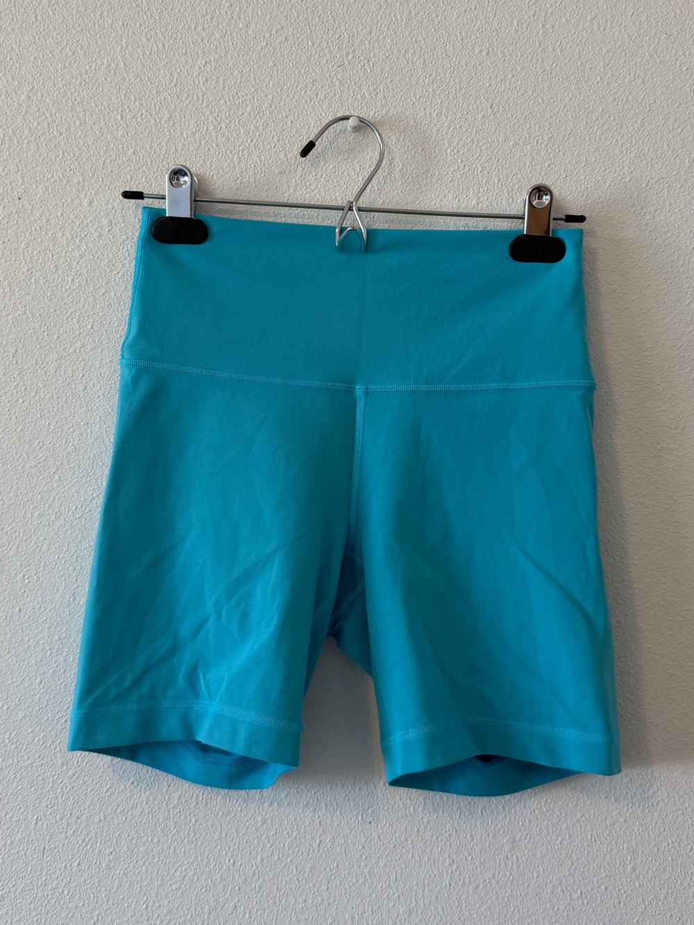 Lululemon Wunder Train High Rise Short 6” - Picture 3 of 3